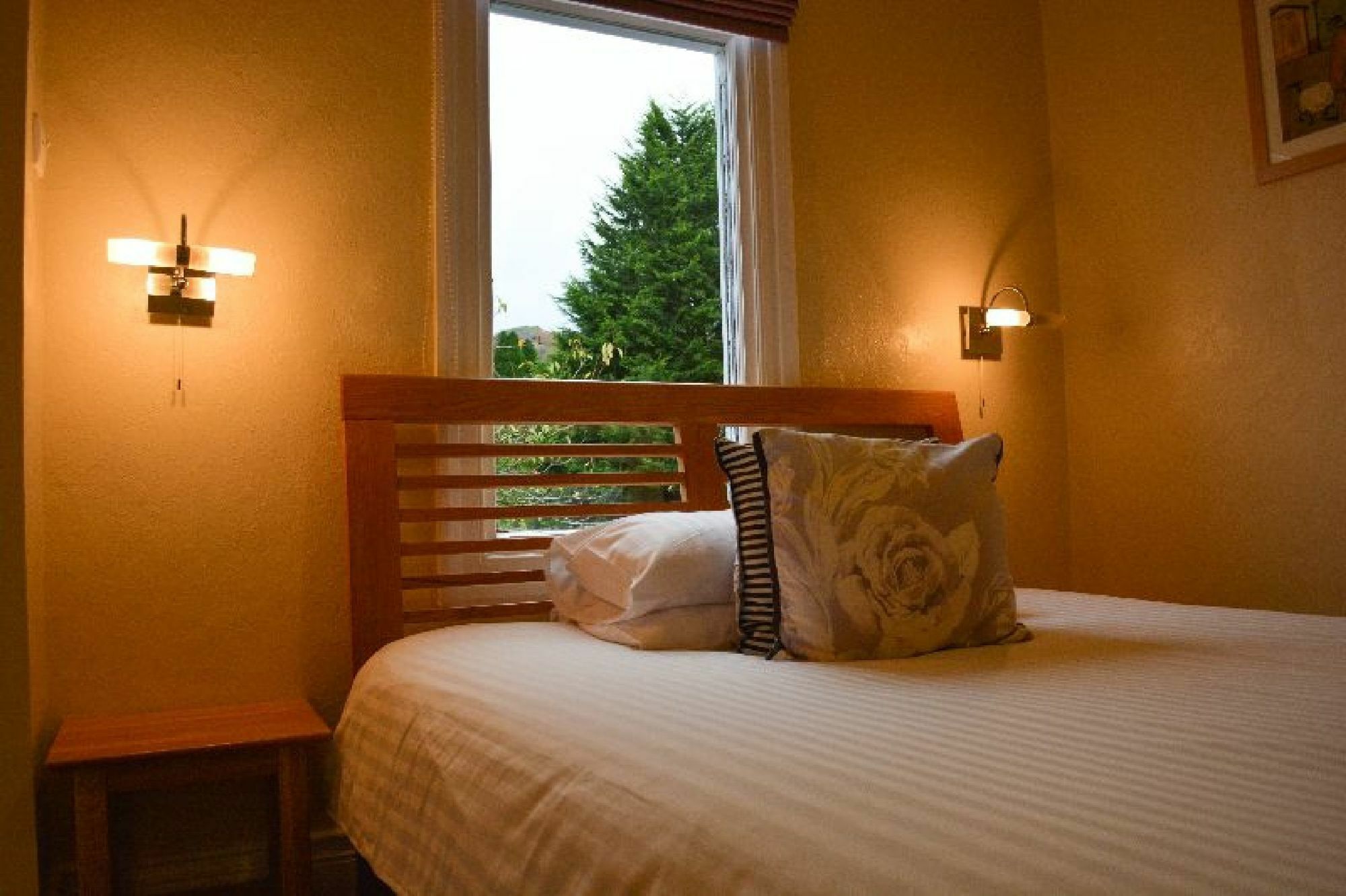 The Gables Guest House 앰블사이드 외부 사진